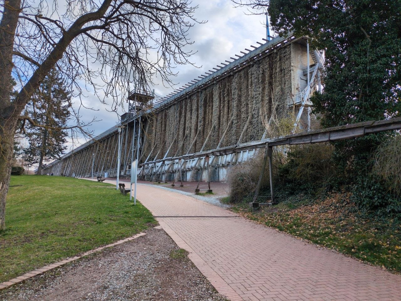 Weg zum Gradierwerk